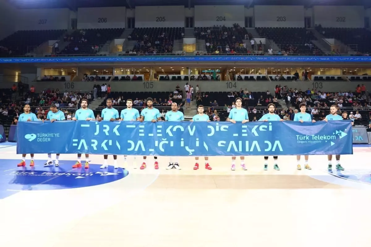 Türk Telekom, Disleksi Farkındalığı İçin Basketbol Maçında Özel Etkinlik Düzenledi