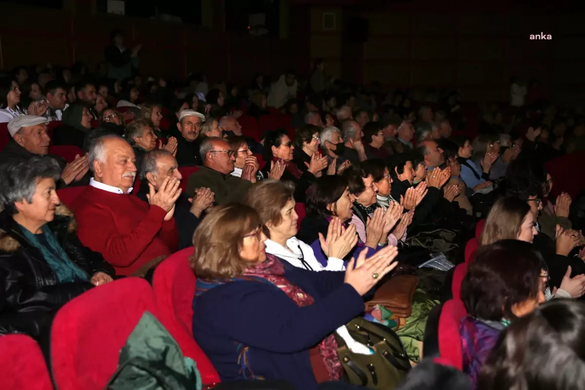 Eskişehir’de Öğretmenler Günü’nde Tiyatro Şöleni