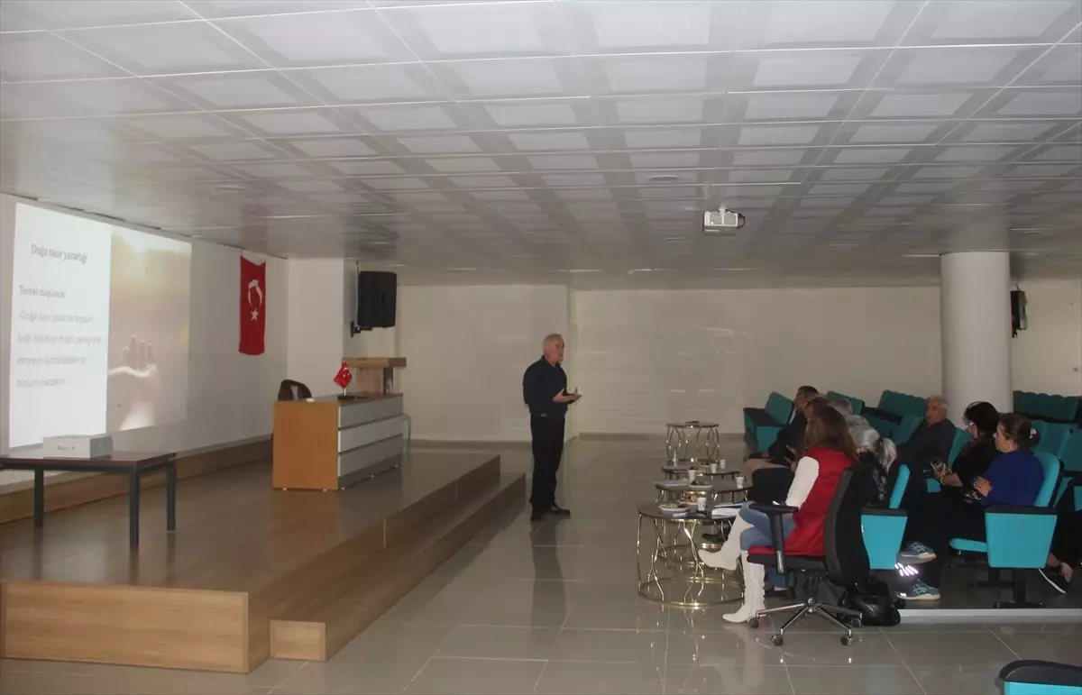 Zara’da Doğa Okur Yazarlığı Semineri