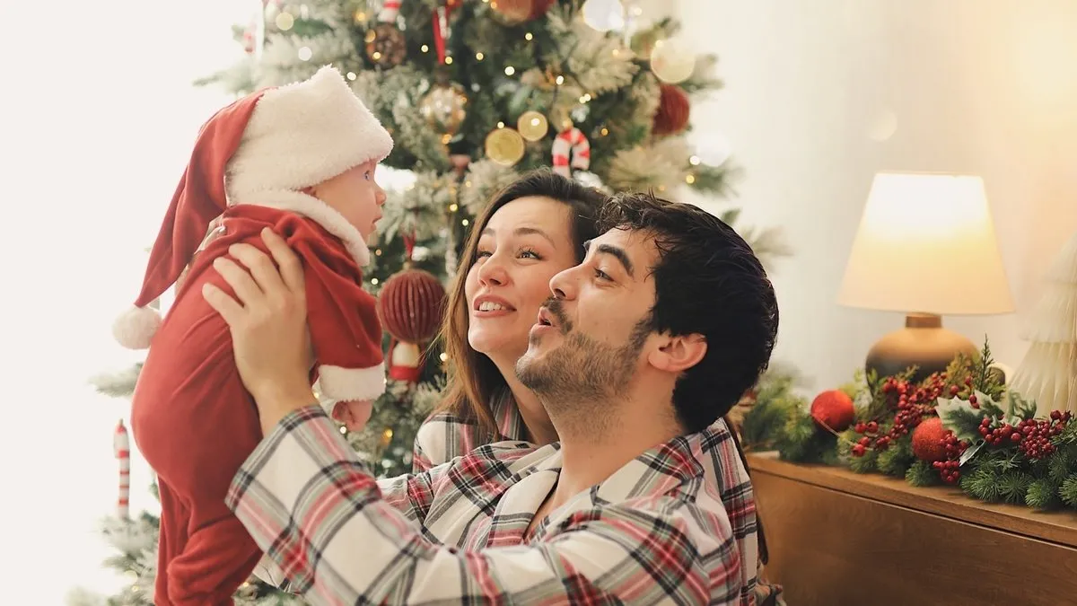 Dilan Telkök ile Berkay Hardal çiftinin biricik oğullarına bakın! Minik Noyan 3 aylık oldu bile